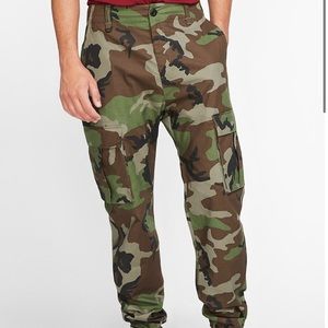 NIKE SB FLEX PANTS 🦖